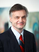 Werner Schlegel ist seit 1. Juli 2010 in der Geschäftsleitung der TER HELL PLASTIC GmbH.