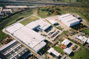 Die rlc packaging group hat die Faltschachtelproduktion im Berliner Werk Colorpack auf migrationsarme und mineralölfreie Farben und Lacke umgestellt.