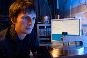 Harald Beese vom Fraunhofer IWS Dresden war maßgeblich an der Entwicklung des Messgerätes HiBarSens beteiligt.