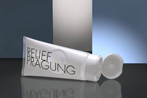 Ein Novum in der Tubengestaltung präsentiert mit einer Relief-Prägung ein Prototyp von Tubex Rangendingen.