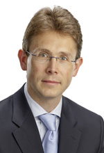 Frank Eberle ist seit dem 01. Oktober 2010 kaufmännischer Geschäftsführer bei der ALPMA Alpenland Maschinenbau GmbH.