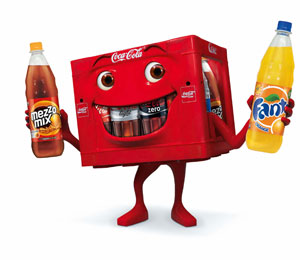 Der Fernsehspot zu "Kurt, die Kiste" läuft ab dem 17. Februar. Er zeigt eine animierte und sprechende Kiste ("Kurt"), die dem Verbraucher erklärt, dass die Coca-Cola Getränkekisten vielseitig, praktisch und umweltfreundlich sind.