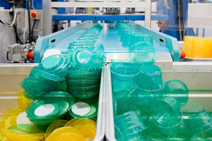Die 3D-Beschichtung von Hohlkörpern, speziell spritzgegossenen Verpackungen und Verpackungsteilen mit hohen Barriereleistungen, stehen im Mittelpunkt des Geschäftsmodells der neu gegründeten Cavonic GmbH.