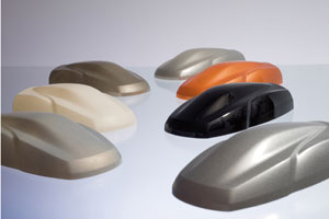 Die neue Direct-Coating-Technologie erlaubt eine wirtschaftliche Herstellung lackierter Kunststoffteile.