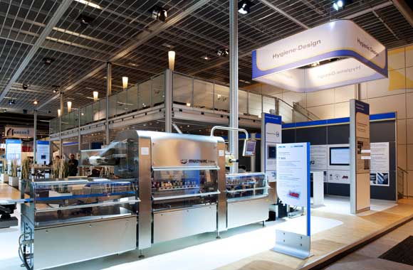 Der Traysealer Modell T800 wird ergänzt durch das zweispurige Modell T 850, das Multivac zur interpack präsentiert.