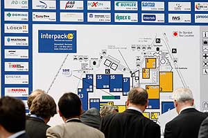 In 2011 belegten 2.700 Aussteller aus 60 Ländern alle 19 Hallen des  Düsseldorfer Messegeländes mit 174.000 qm Nettofläche.