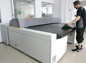 Der Kodak Flexcel NX Wide Belichter bei Reproservice Eurodigital bebildert Formate bis 1.067 x 1.524 mm (= 42 x 60 Zoll).
