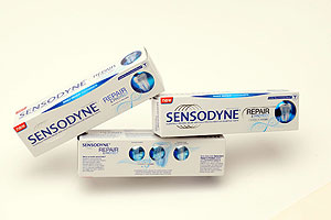 Die Entwicklung des Global Packaging Teams (PacXperience) von GlaxoSmithKline Consumer Healthcare und seiner Partnerunternehmen für Sensodyne ist die erste Anwendung im Bereich Mundhygiene, bei der die Technologie der Fresnel-Linsen eingesetzt wird.