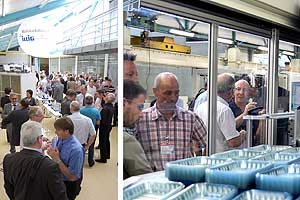 11.Hausmesse in Heilbronn: Die bei den aktuellen Rollenformautomaten der Baureihen RDK, RDKP, RDM-K, RV und RD von Illig umgesetzten Neuerungen nahmen die Teilnehmer an den Maschinen detailliert in Augenschein.