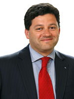 Graham Chipchase zur Investition in Indien: "Seit wir 2006 unser Joint Venture mit Hindustan Tin Works Ltd gegründet haben, konnten wir viel über diesen spannenden Markt lernen….der Markt für Getränkeverpackungen wächst schnell, und mit am schnellsten entwickelt sich der Markt für Getränkedosen."