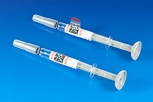 Auch nachträglich können pharmazeutische Produkte noch mit wichtigen Informationen versehen werden; Schreiner MediPharm hat dafür ein Etikett entwickelt, dass partiell mit einer wasseraufnehmenden Schicht versehen und dadurch per Inkjet-Druck beschriftet werden kann. 