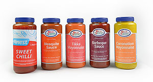 Greiner Packaging verpackt in Dungannon Saucen und Dressings für Irlands führenden Hersteller Rich Sauces.