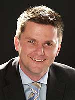 "Das getaktete Kaltfolienmodul macht die Technologie erstmals richtig interessant für unsere Kunden", so Managing Director Marc-Tell Klumpp.