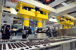 Schon während der interpack 2011 war der Messestand von Schubert ein Magnet für Besucher, die dort das Transmodul in Aktion erleben konnten.