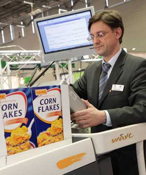 Schon während der vergangenen Veranstaltung hatte das Thema RFID seinen Platz auf der Anuga FoodTec; in diesem Jahr nehmen Exponate rund um QR-Codes und Co. einen noch weiteren Raum ein.