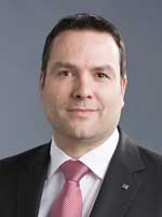 Die Geschäfte der Reifenhäuser Cast Sheet Coating GmbH & Co. KG führt weiterhin Dr. Ing. Jochen Hennes.