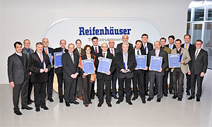 Die Sieger wurden aus 262 bewerteten Lieferanten ausgewählt, die gemeinsam 95 Prozent des wertmäßigen Beschaffungsvolumens bei Reifenhäuser ausmachen.