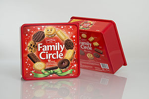 Im In-Mould Labelling (IML)-Verfahren dekorierten Box für Kekse der Marke „Family Circle“.