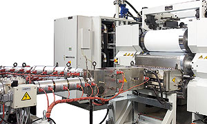 Glättwerk-Technologie von Reifenhäuser Cast Sheet Coating in der Tiefziehfolien-Produktion.