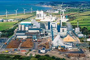 Die Kartonfabrik von Iggesund Paperboard in Workington ist nach einer fast einmonatigen Betriebsunterbrechung zum Einbau einer neuen Pressenpartie wieder in Betrieb. Die neue Einheit ermöglicht eine größere Qualitätskonstanz und eine zusätzliche Produktionskapazität von 20.000 Tonnen jährlich.