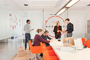 Die DS Smith PackRight Centre schaffen Raum für Kreativität. Gemeinsam mit Ansprechpartnern des Kunden aus unterschiedlichen Abteilungen entstehen so neue Displaylösungen.