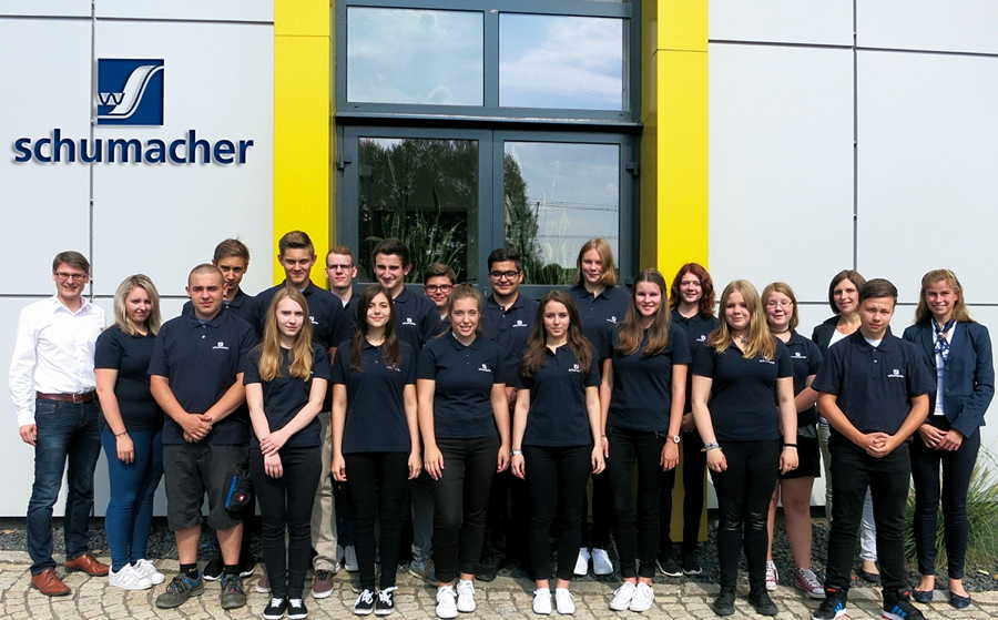 Schumacher Packaging startet mit einem Rekord ins Ausbildungsjahr 2016/2017: 33 neue Azubis beginnen ihre Ausbildung.