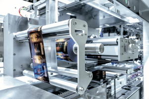 Das Flowmodul macht als weitere Systemkomponente das Verpacken von Produkten wie Kekse, Riegel und andere Artikel in Schlauchbeutel nahtlos innerhalb der TML-Anlagen möglich.