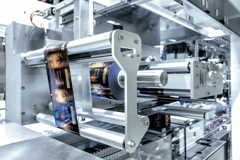 Das Flowmodul macht als weitere Systemkomponente das Verpacken von Produkten wie Kekse, Riegel und andere Artikel in Schlauchbeutel nahtlos innerhalb der TML-Anlagen möglich.