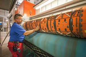 Moderne Rotationsstanzen ermöglichen eine maßgeschneiderte Produktion.