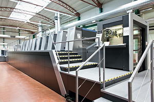 Mit einer Heidelberger Speedmaster XL Druckmaschine und einer Bobst Expertcut Stanze erhöht STI die Kapazitäten in Ungarn.