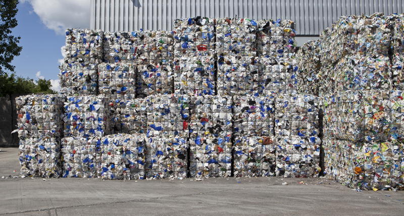 Durch die Recyclingaktivitäten der ALBA Group konnten allein im Jahr 2016 rund 4,3 Millionen Tonnen Treibhausgase im Vergleich zur Primärproduktion und rund 36,2 Millionen Tonnen Primärrohstoffe eingespart werden.