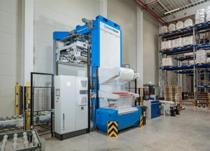 Davert opts for the BEUMER stretch hood A packaging system to protect the organic products against dust and pests.
