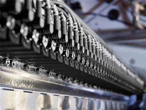 With W&H's Digital Pasting, dy-pack was able to reduce its glue consumption by up to 30 percent.