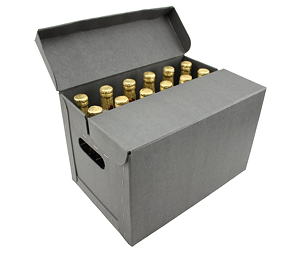 Die PAKA Bierkiste aus Hartpappe: geeignet sowohl für 0,33 und 0,5 Liter Flaschen als auch im Anschluß zum Transport und zur Aufbewahrung.