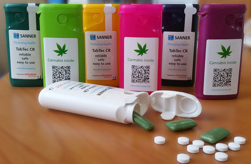 Neben dem innovativen TabTec CR verfügt Sanner über ein breites Sortiment an Kunststoffverpackungen und -verschlüssen für medizinisches Cannabis.