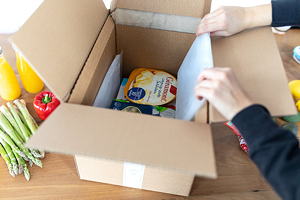 Ausblick auf die neue Produktlinie von Ecocool: Kühlverpackung mit Isolierung aus ökologischem Material, basierend auf Zellstoff aus dem Papier-Recycling