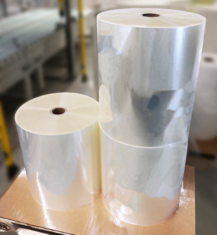 HERMA PP 50 transparent tc (Sorte 885) und HERMA PP 50 transparent super tc (Sorte 886) mit neu entwickeltem Haftkleber 62C: Die zwei innovativen Standard PP-Haftmaterialien sorgen im ClearonClear Segment dank höchster Transparenz für nahezu unsichtbare Etiketten.