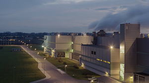 Stora Enso Sachsen GmbH wird an die schweizerische Model Gruppe verkauft. Die Mitarbeiter werden übernommen und die Produktion soll von Druckpapieren auf Verpackungspapiere umgestellt werden.