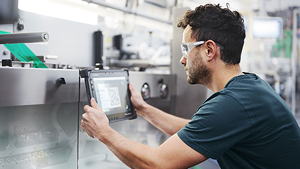 Ab November werden alle Syntegon-Maschinen "IoT ready" ausgeliefert und verfügen über Schnittstellen für zahlreiche digitale Lösungen, die es den Kunden ermöglichen, ein neues Level der Digitalisierung zu erreichen.