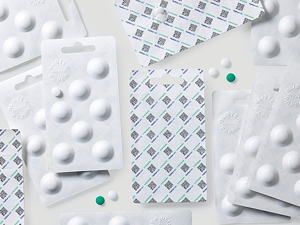 Syntegon entwickelte gemeinsam mit Huhtamaki eine Papieralternative zu Kunststoffblistern für Tabletten und Kapseln – und erhielt dafür den Deutschen Verpackungspreis.