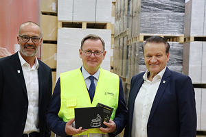 v.l.n.r.: Dr. Stefan Karrer (Vorstand Technik Koehler-Gruppe), Bodo Ramelow (Ministerpräsident von Thüringen), Udo Hollbach (Geschäftsführer Koehler Paper Standort Greiz)