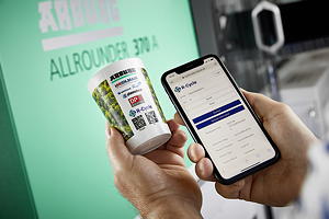 Über den aufgedruckten QR-Code der Becher lassen sich die in der R-Cycle-Datenbank hinterlegten Materialdaten auslesen, sodass eine sortenreine Trennung möglich wird.