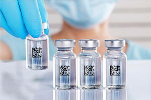 Als erster Akteur in der Herstellungskette bringt Gerresheimer als Solution Provider eindeutige Codes auf seine Primärverpackungen und Medizinprodukte auf.