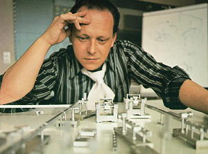1966 gründete Gerhard Schubert in Crailsheim die Gerhard Schubert GmbH und machte das Familienunternehmen zu einem international führenden Verpackungsmaschinenhersteller.