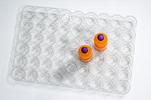 Das abgebildete Tray bietet Platz für 54 Flaschen.