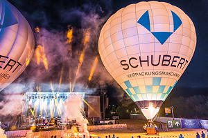 Ballonglühen auf dem Firmenjubiläum